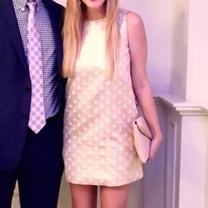 alice + olivia gold and white brocade shift dress